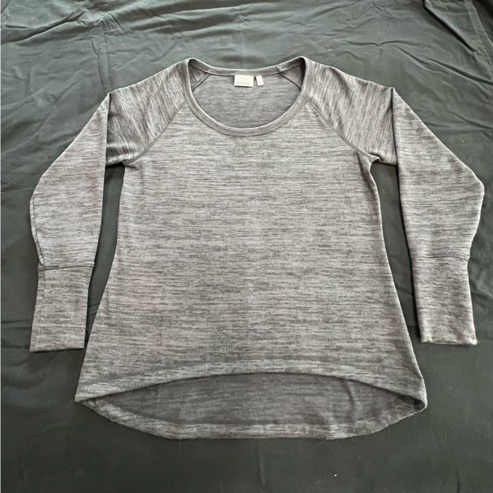Athleta long sleeve shirt